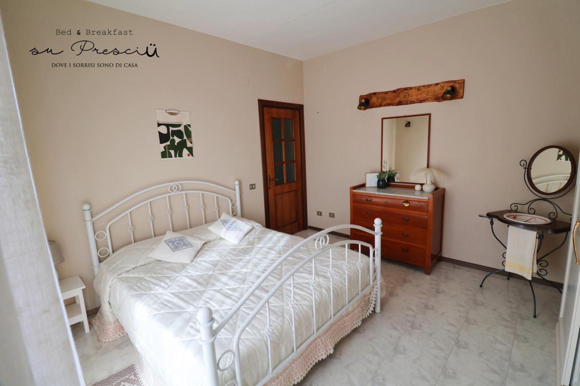 B&B Su Presciu Capoterra Εξωτερικό φωτογραφία